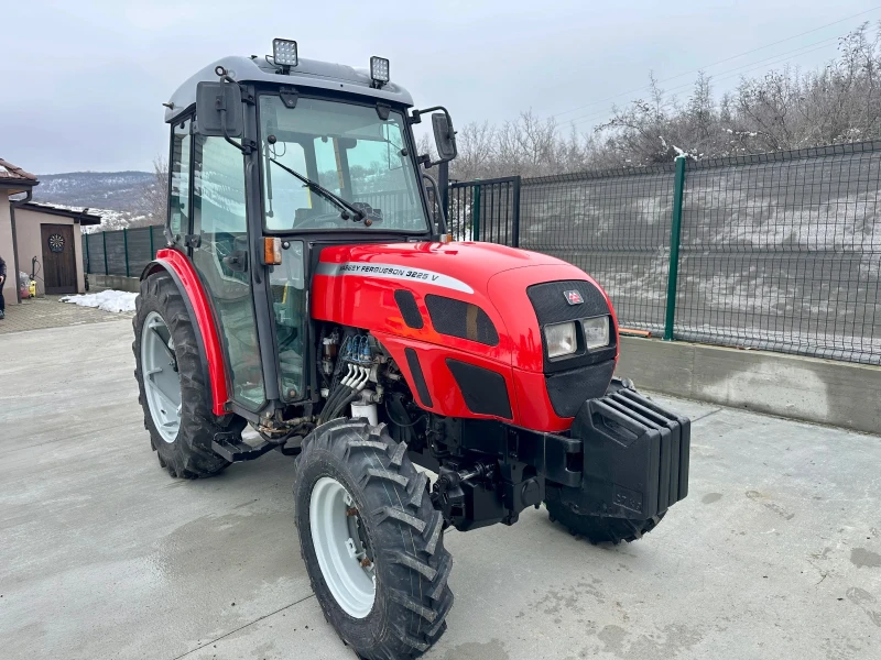 Трактор Massey 3225V