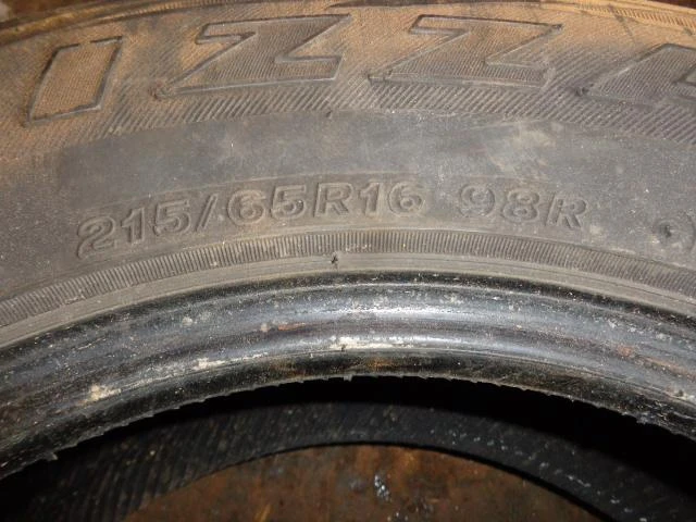 Гуми Зимни 215/65R16, снимка 9 - Гуми и джанти - 19939808