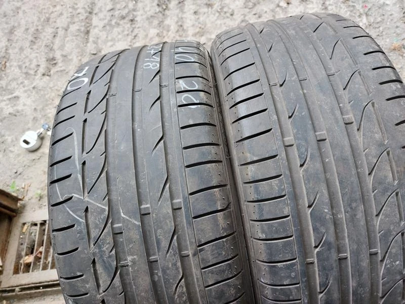 Гуми Летни 245/40R20, снимка 1 - Гуми и джанти - 37110564