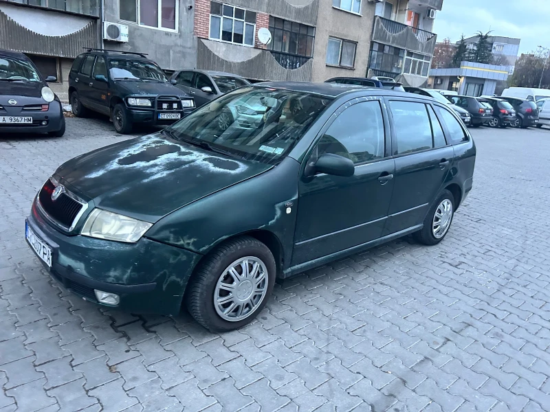 Skoda Fabia 1.4, снимка 3 - Автомобили и джипове - 48181805