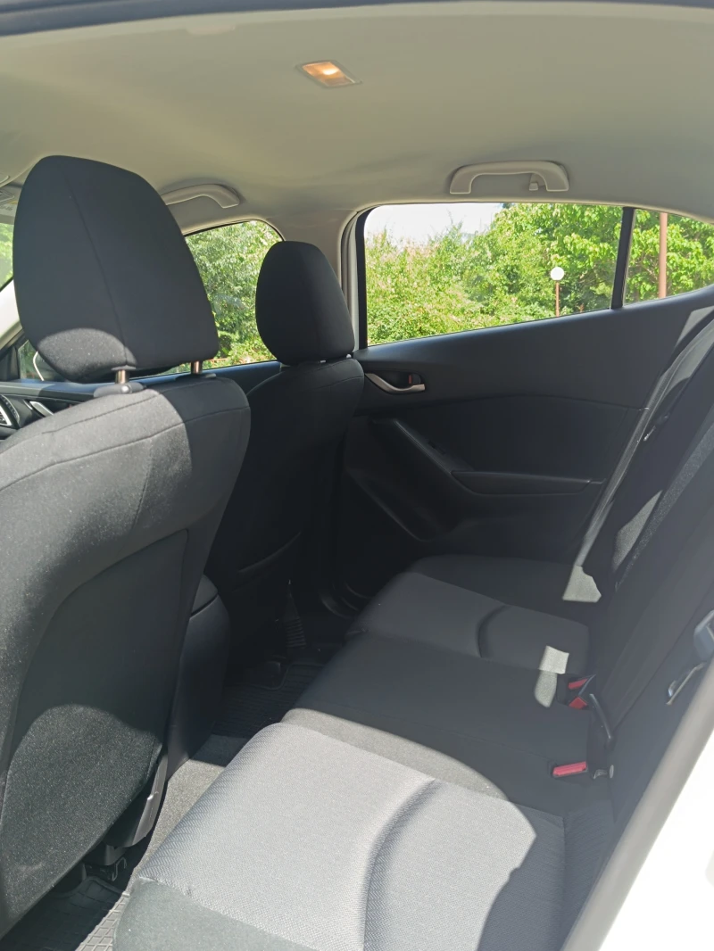 Mazda 3 2.0 SKYACTIV , снимка 12 - Автомобили и джипове - 52303658