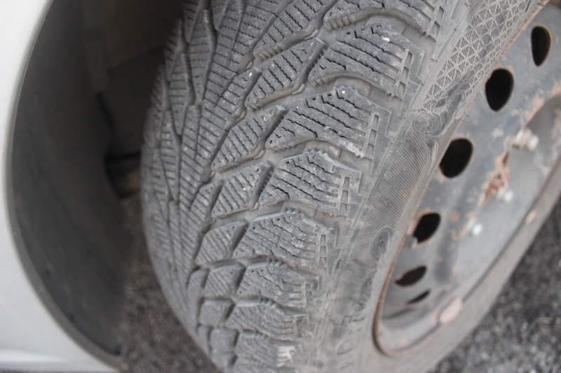 Hyundai Coupe 2.0L DOHC 16V ГАЗ, снимка 14 - Автомобили и джипове - 52403218