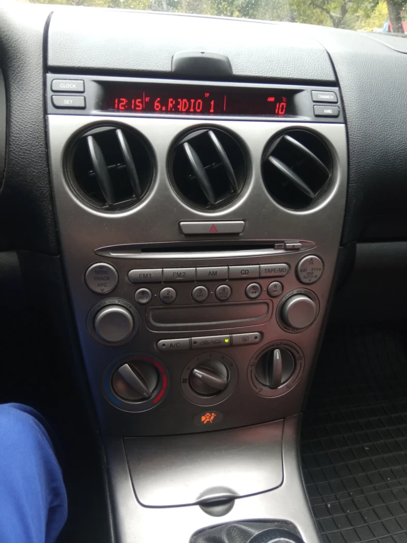 Mazda 6 2.0  16v, снимка 7 - Автомобили и джипове - 52094716