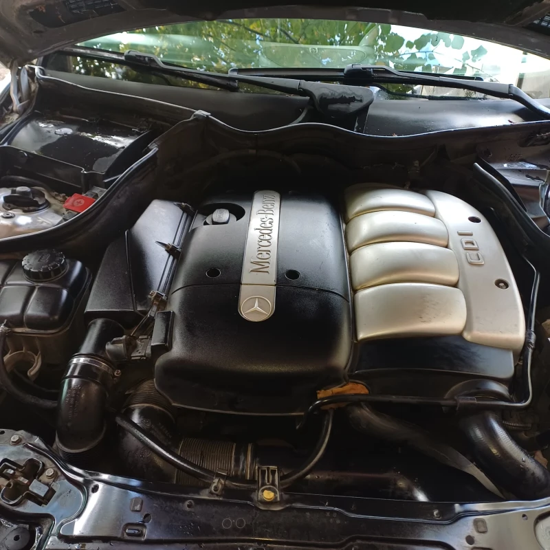 Mercedes-Benz C 220, снимка 14 - Автомобили и джипове - 53371619
