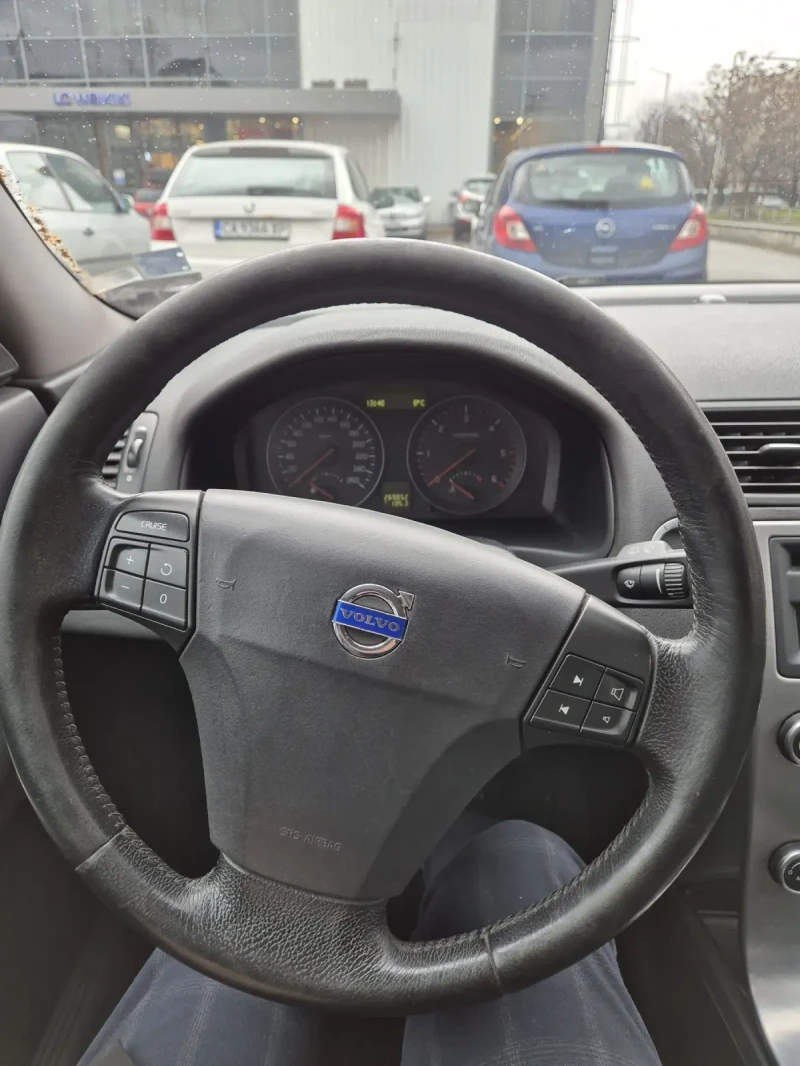 Volvo V50, снимка 4 - Автомобили и джипове - 53505637