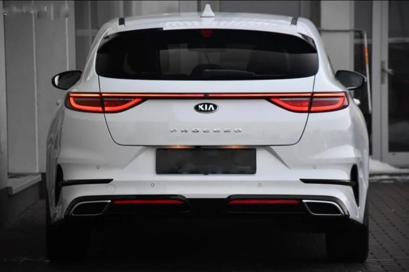 Kia Pro ceed 1.4 T-GDi | 140 к.с. | Ръчна | Камера | , снимка 12 - Автомобили и джипове - 53537514
