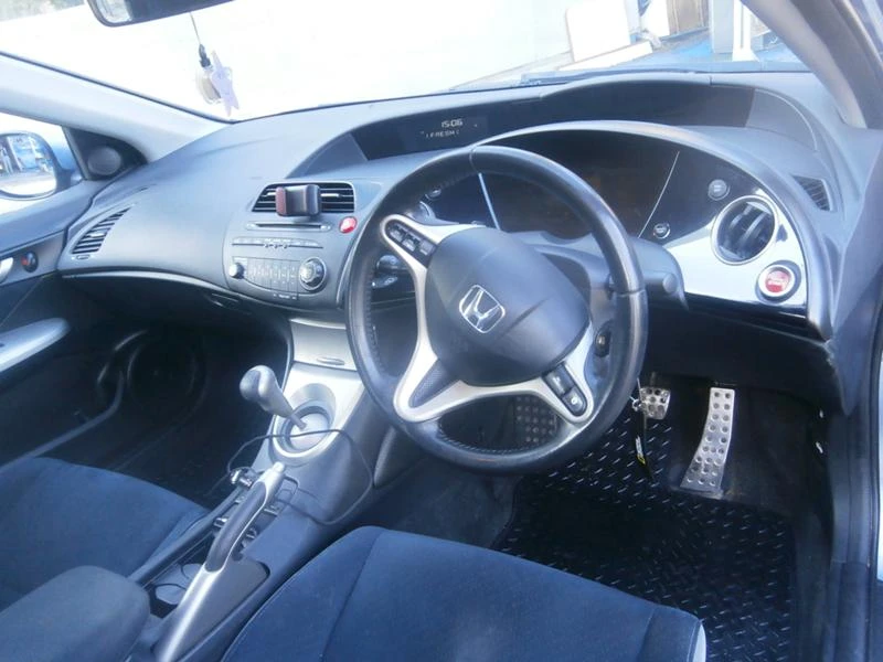 Honda Civic 2.2i-CTDi, снимка 12 - Автомобили и джипове - 27579590