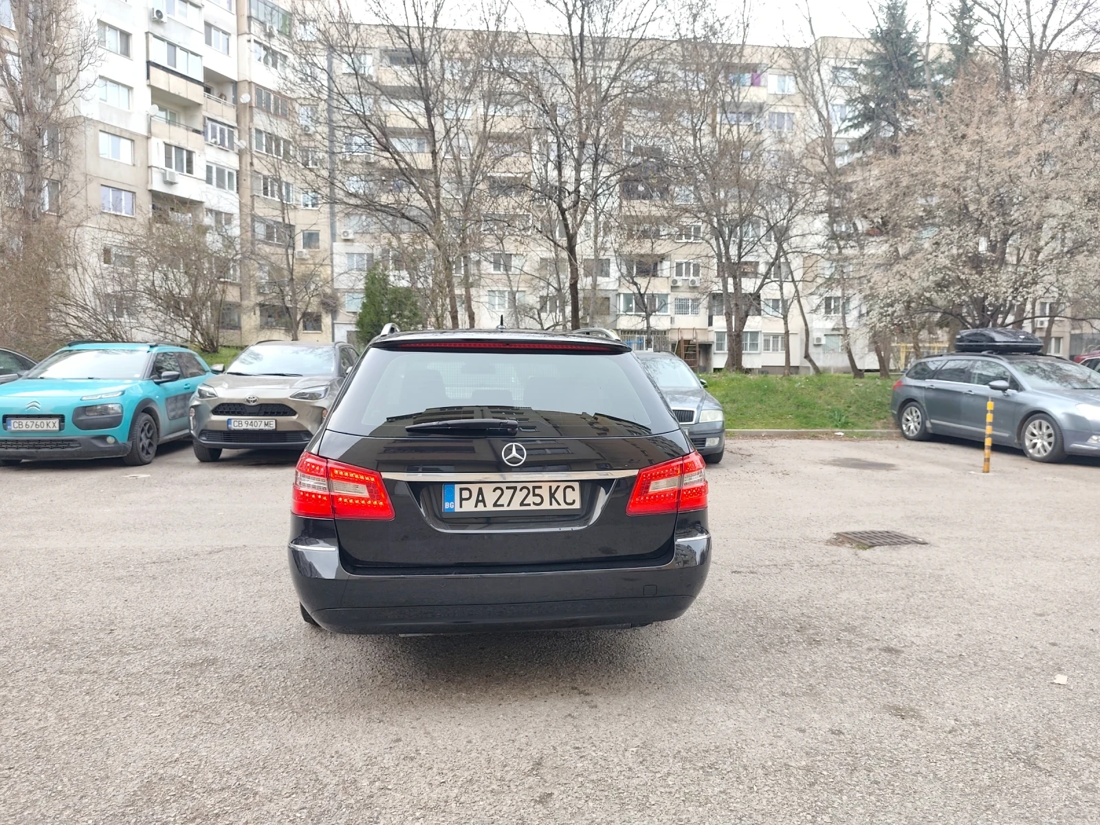 Mercedes-Benz E 220 Facelift! !АВТОМАТИК! * КЛИМАТРОНИК* !!ТОП!, снимка 4 - Автомобили и джипове - 53845373