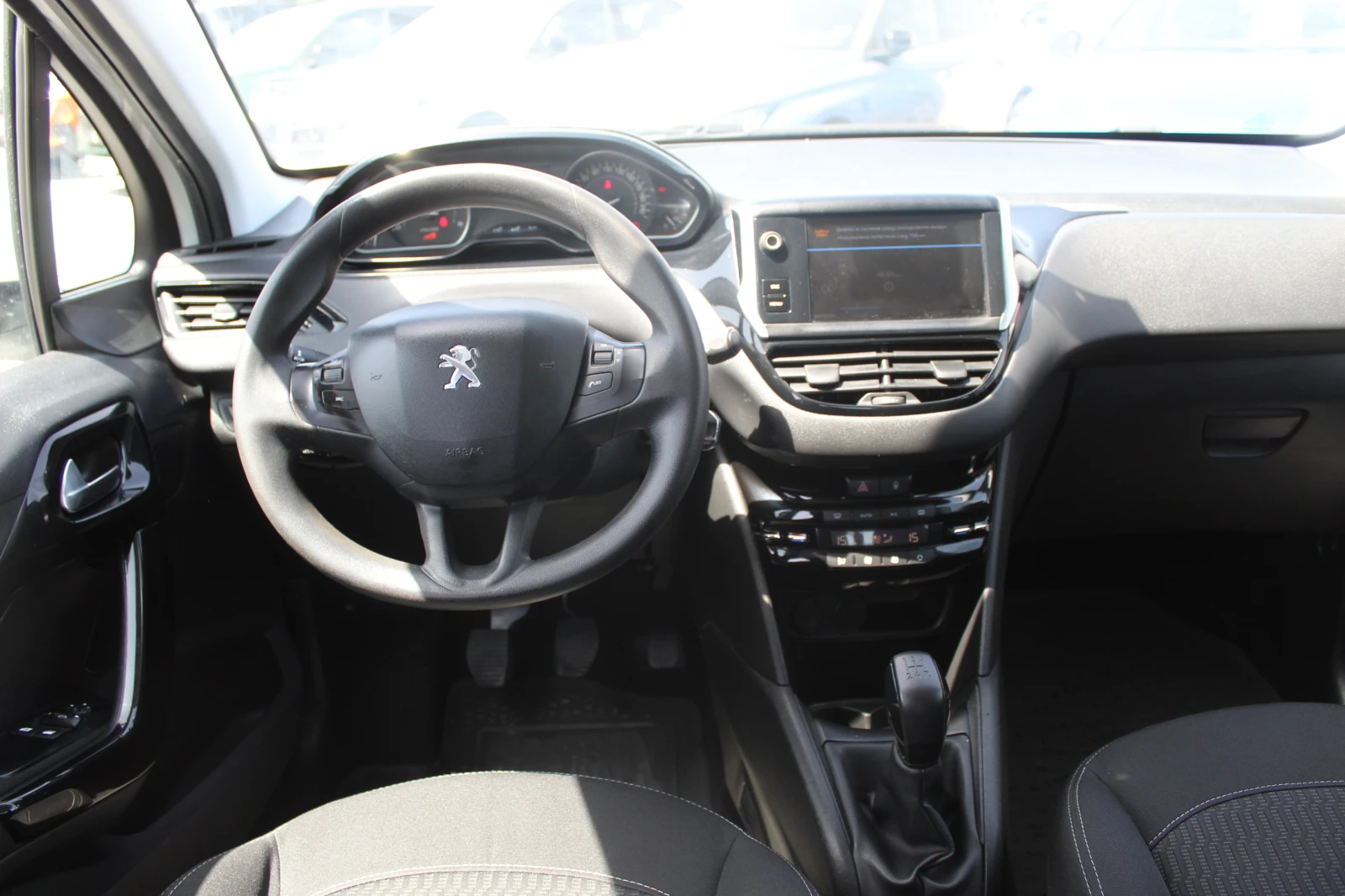 Peugeot 208 5P ACTIVE 1.6 HDi 75 BVM5 EURO6 N1 // 1706260 - изображение 7