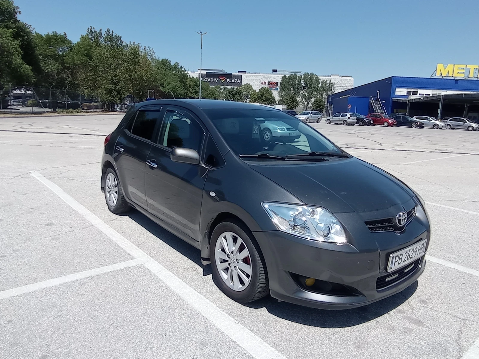 Toyota Auris  - изображение 2