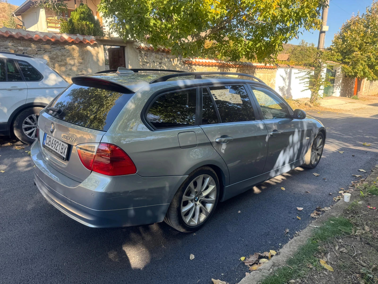 BMW 320 2.0D-163к.с. - изображение 4