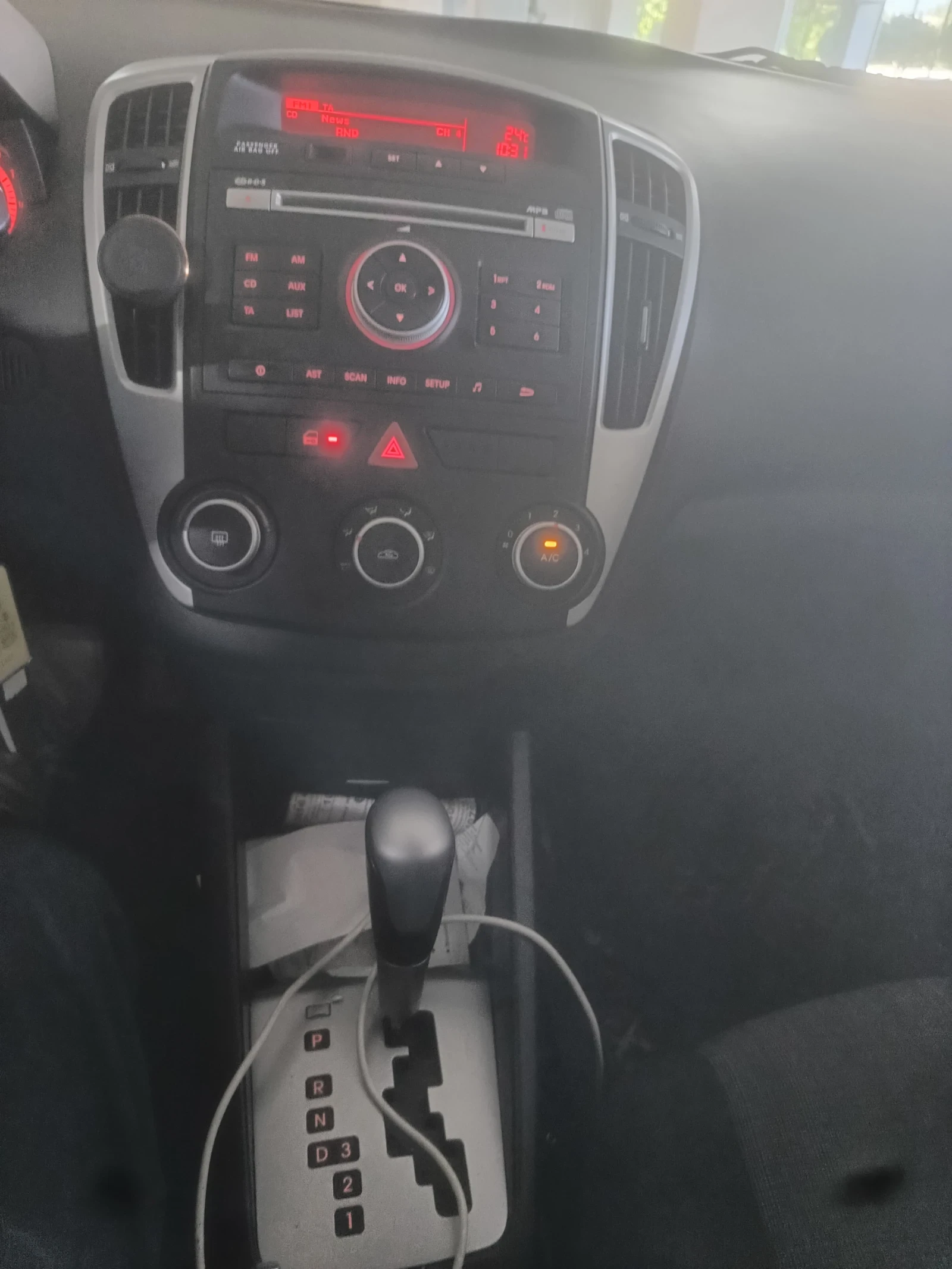 Kia Ceed 1, 6, автоматик - изображение 8