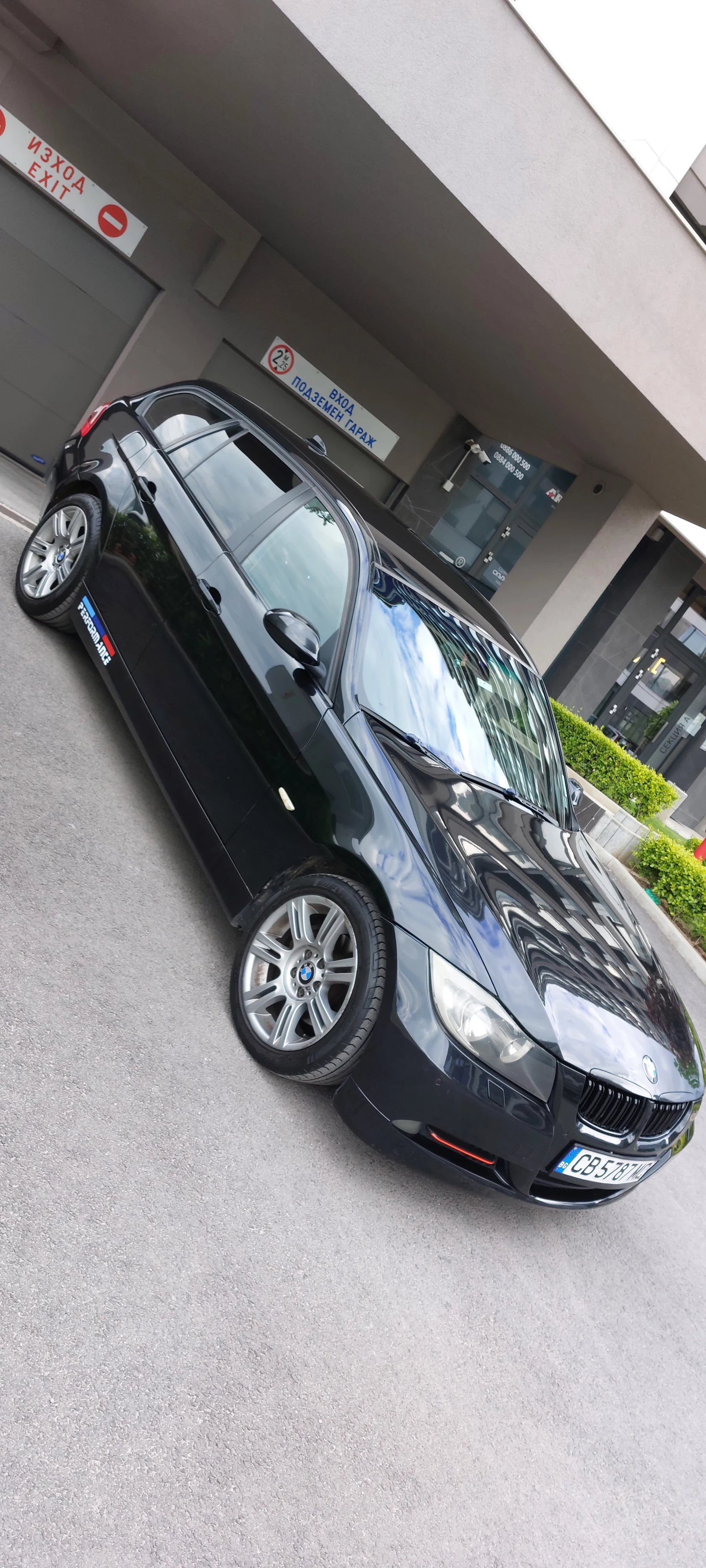 BMW 320 BLECK EDITION - изображение 9