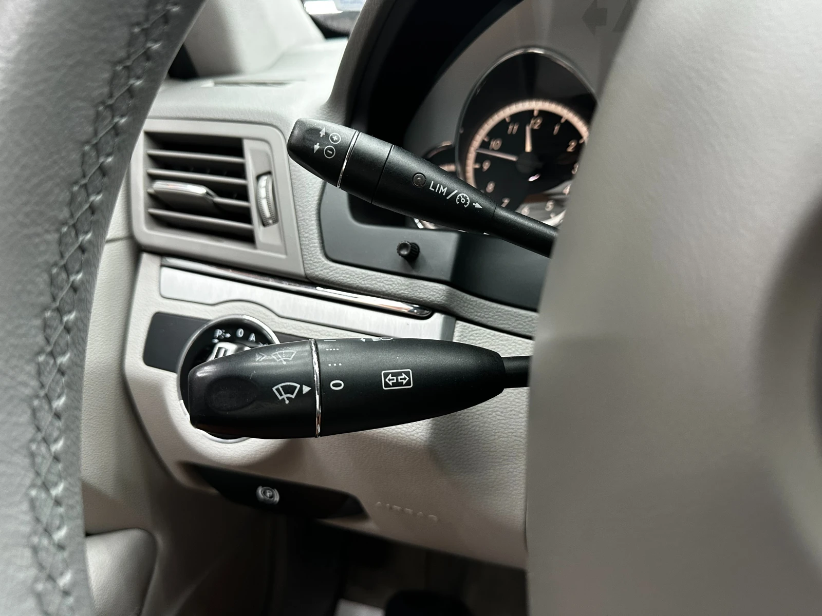 Mercedes-Benz E 350 3.0d 231 к.с./ГАРАНЦИЯ/БАРТЕР/ЛИЗИНГ/КОМЕНТАР, снимка 15 - Автомобили и джипове - 51438877
