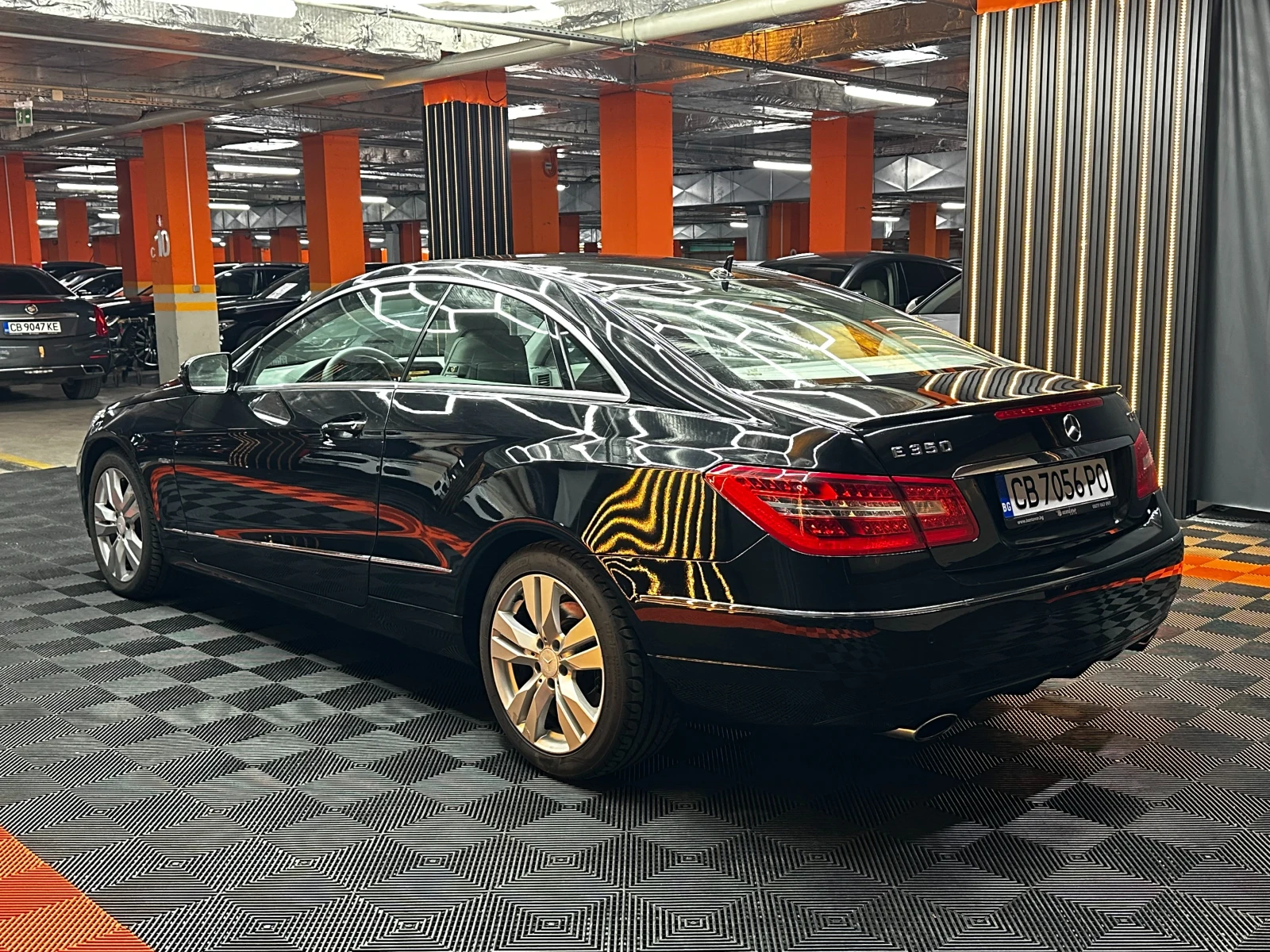 Mercedes-Benz E 350 3.0d 231 к.с./ГАРАНЦИЯ/БАРТЕР/ЛИЗИНГ/КОМЕНТАР, снимка 5 - Автомобили и джипове - 51438877