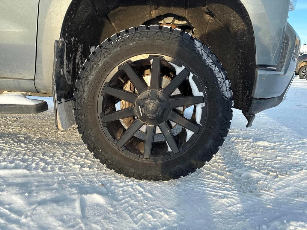 Chevrolet Silverado * High Country * CARFAX * БЕЗ ПЪРВОНАЧАЛНА ВНОСКА - изображение 7