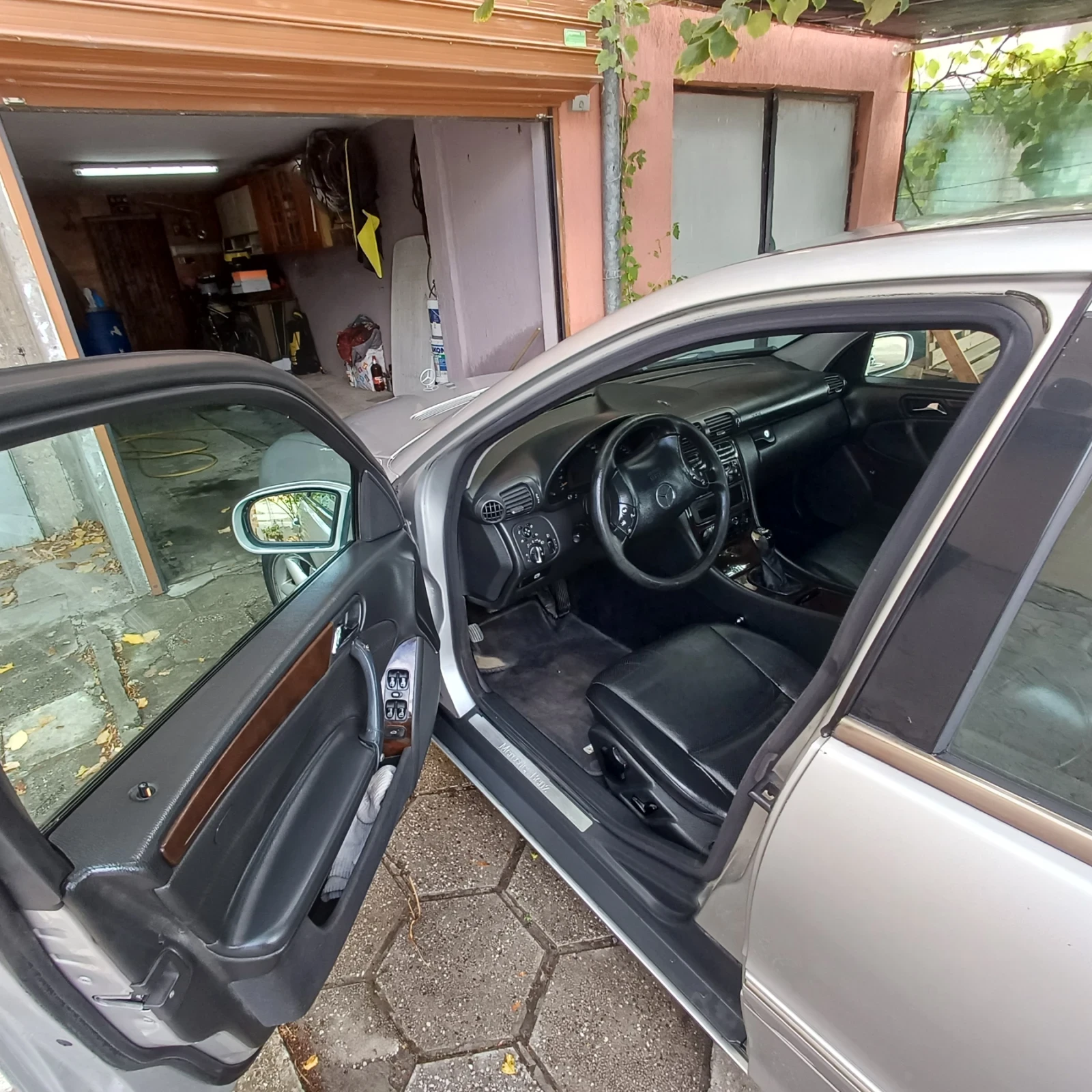 Mercedes-Benz C 220  - изображение 4