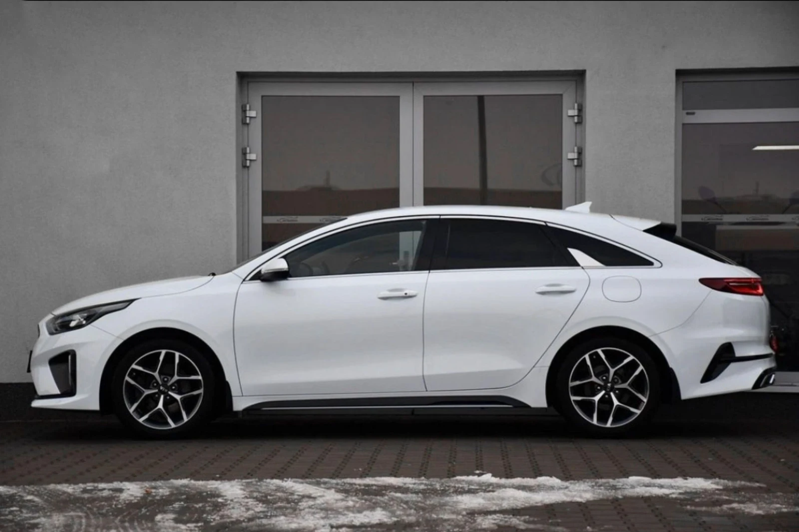 Kia Pro ceed 1.4 T-GDi | 140 к.с. | Ръчна | Камера |  - изображение 5