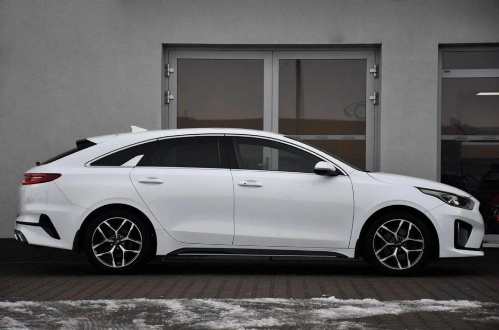 Kia Pro ceed 1.4 T-GDi | 140 к.с. | Ръчна | Камера |  - изображение 6