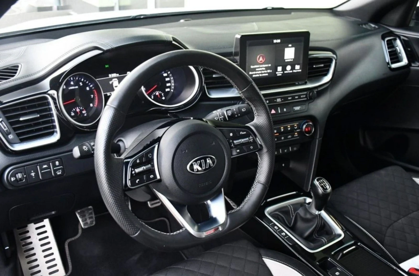 Kia Pro ceed 1.4 T-GDi | 140 к.с. | Ръчна | Камера |  - изображение 7