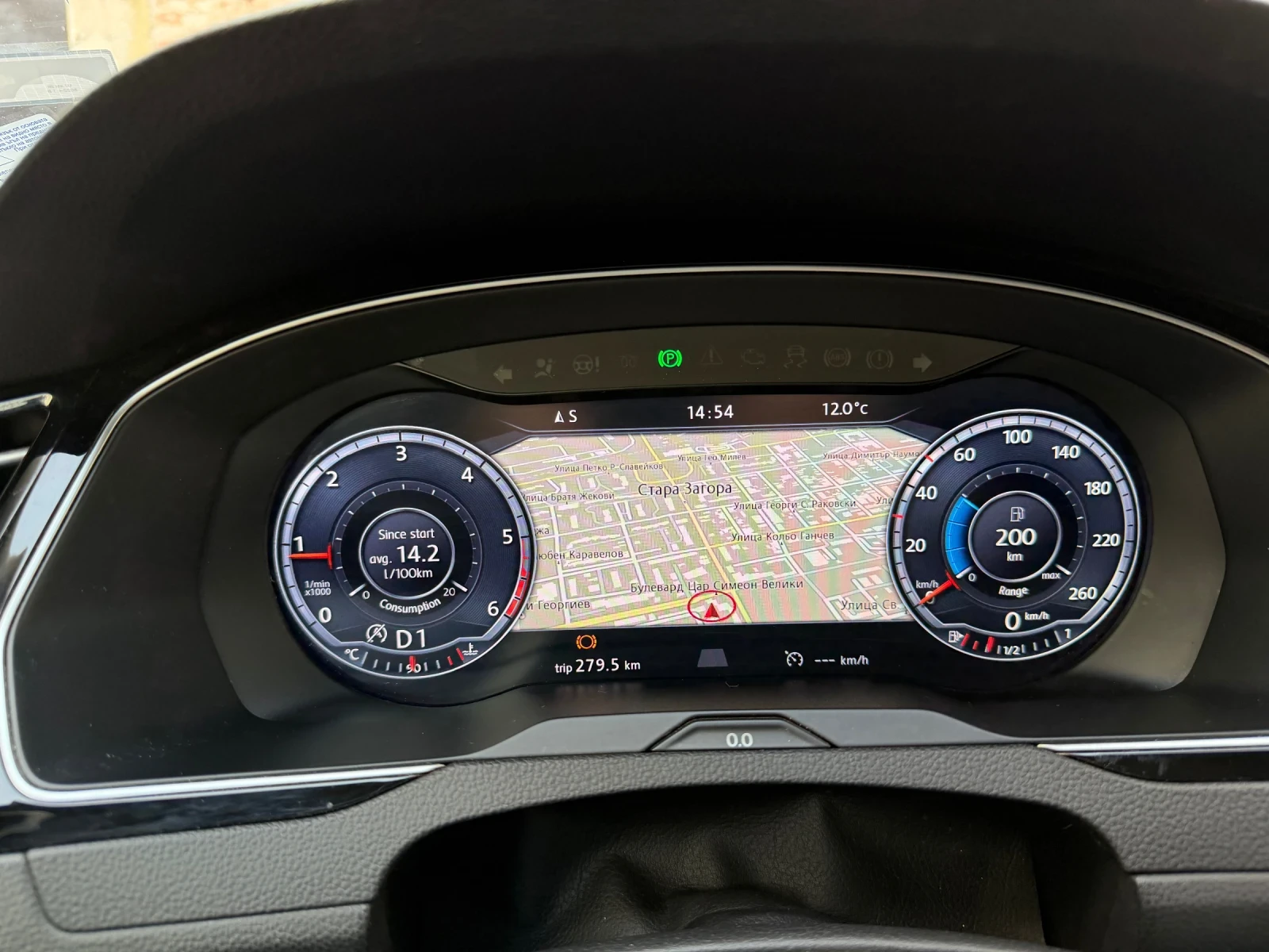 VW Passat B8 4motion 190к.с., снимка 14 - Автомобили и джипове - 53682391