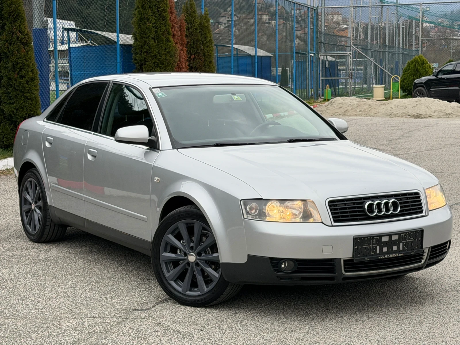 Audi A4 1.9TDI Много Запазено, снимка 9 - Автомобили и джипове - 54058629