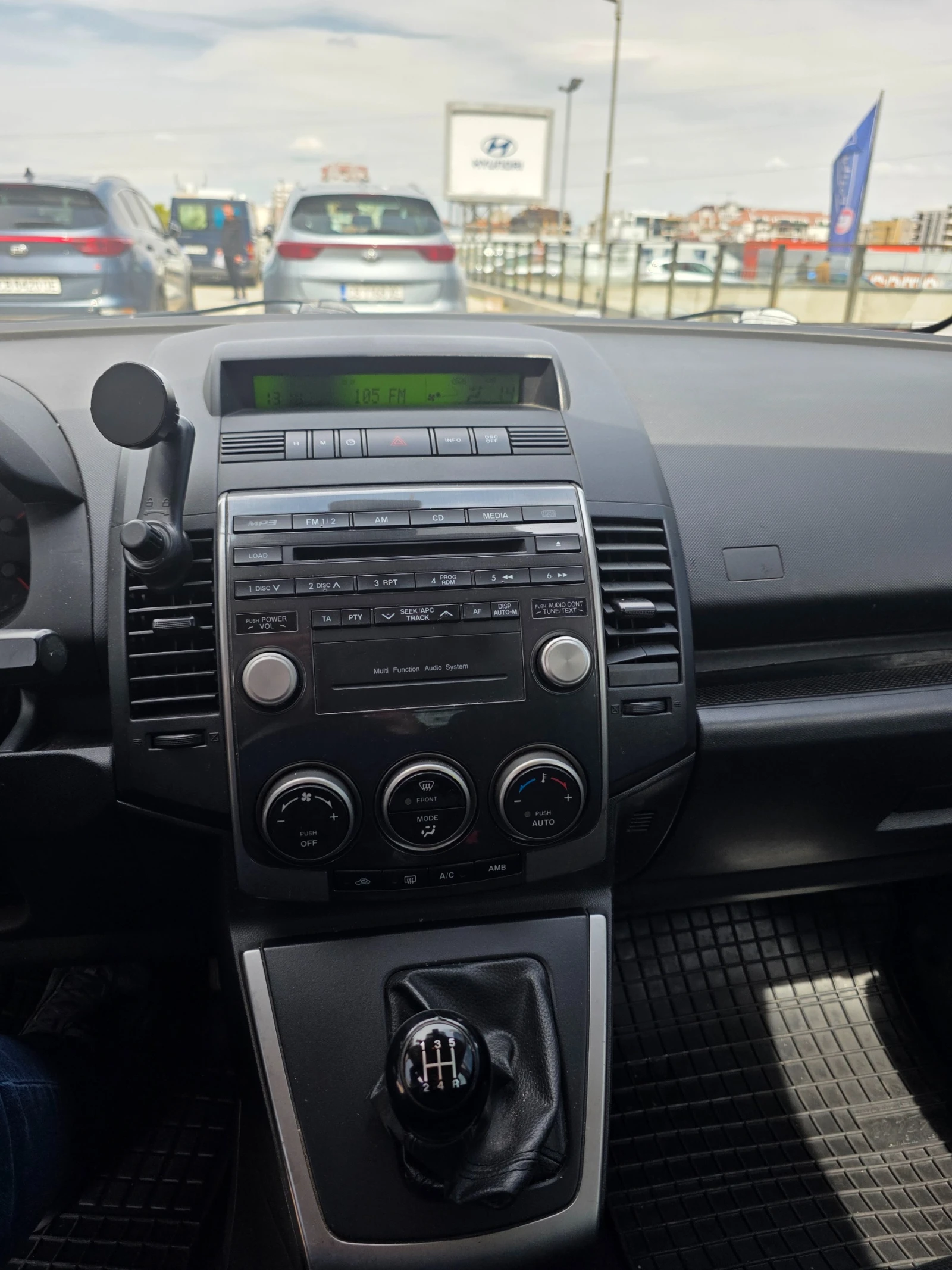 Mazda 5 1.8, снимка 10 - Автомобили и джипове - 54270851