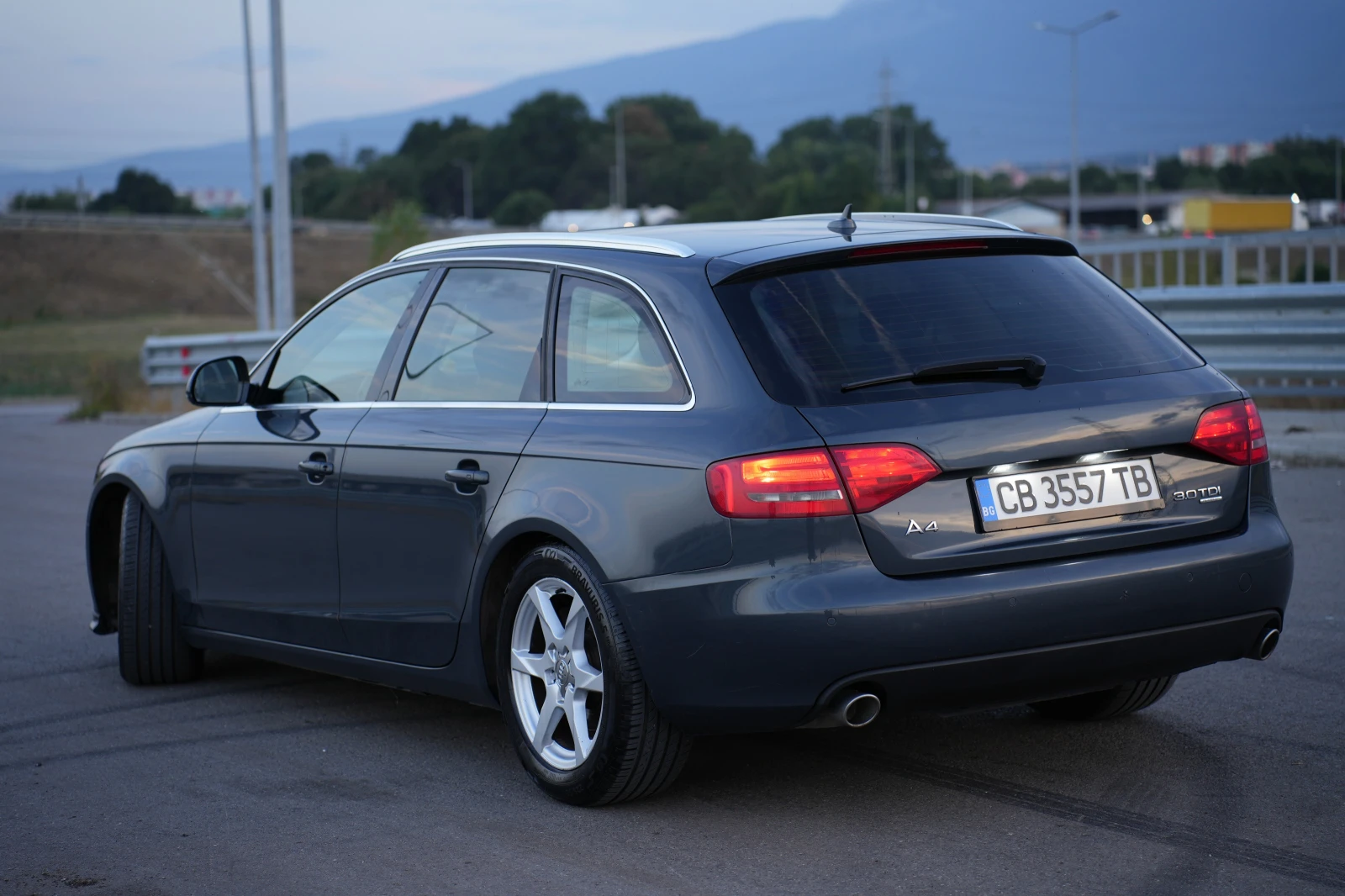 Audi A4, снимка 7 - Автомобили и джипове - 54416038