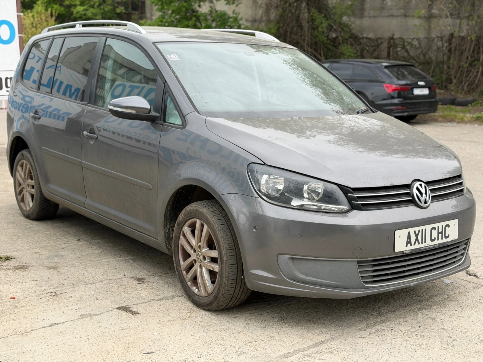 VW Touran 1.6tdi dsg, снимка 4 - Автомобили и джипове - 54487720