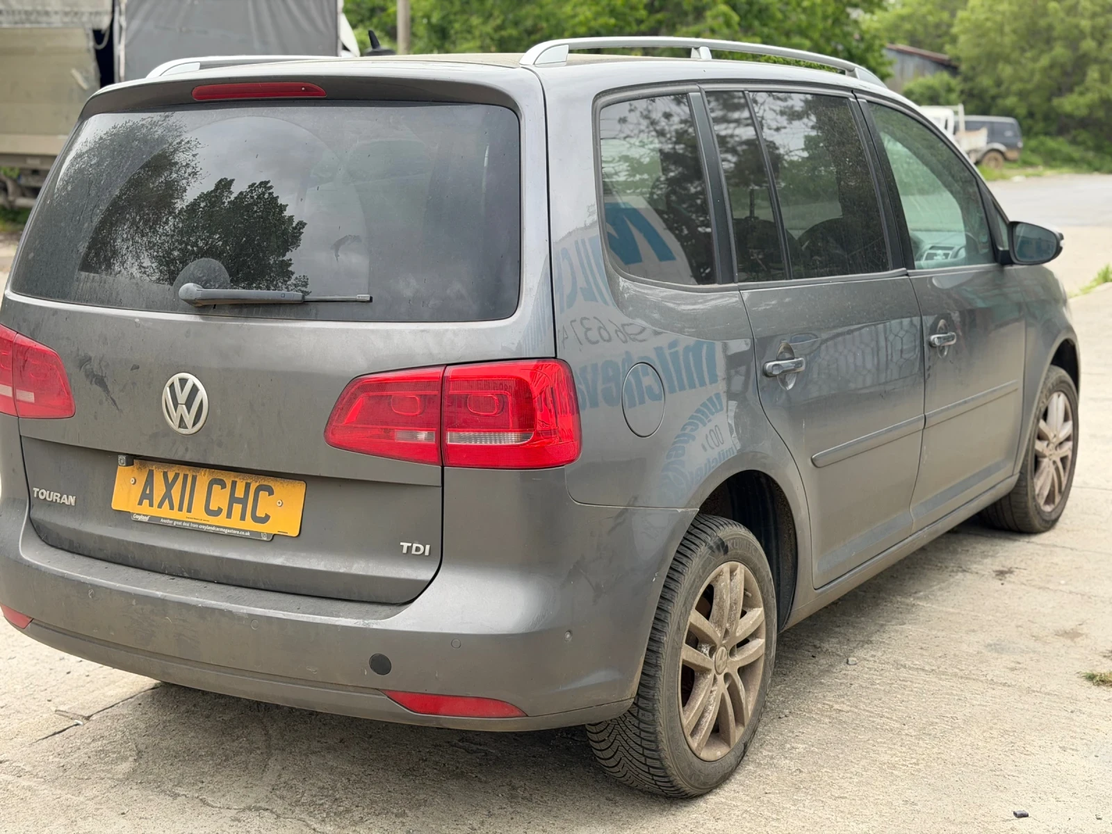 VW Touran 1.6tdi dsg, снимка 3 - Автомобили и джипове - 54487720