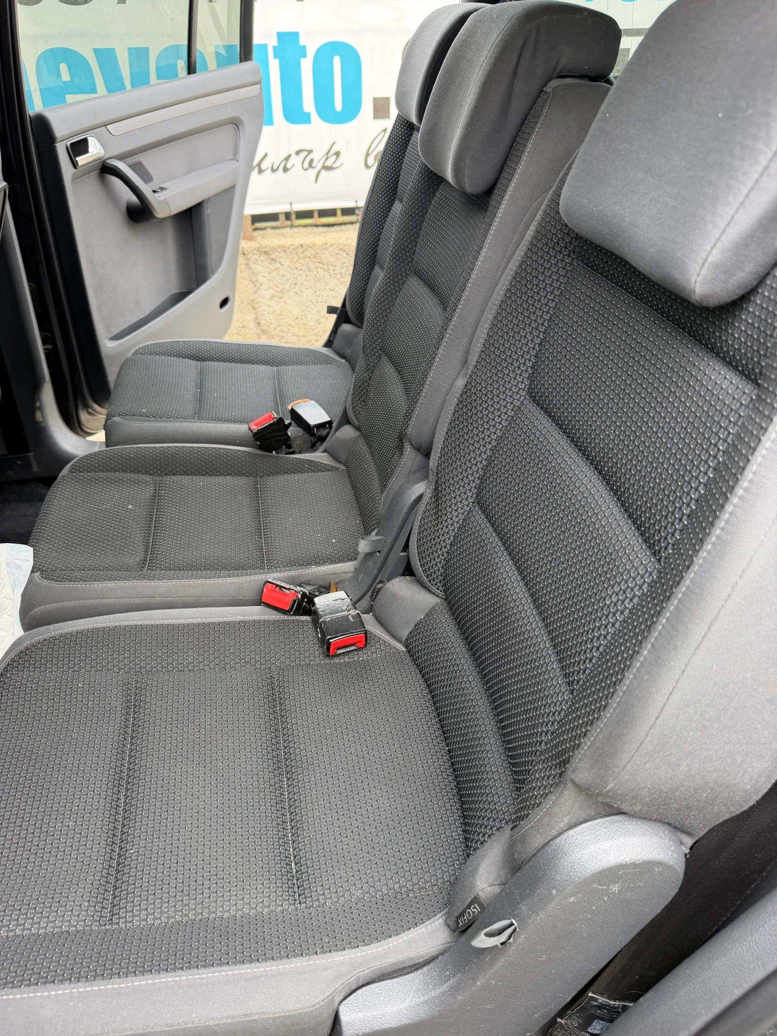 VW Touran 1.6tdi dsg, снимка 11 - Автомобили и джипове - 54487720