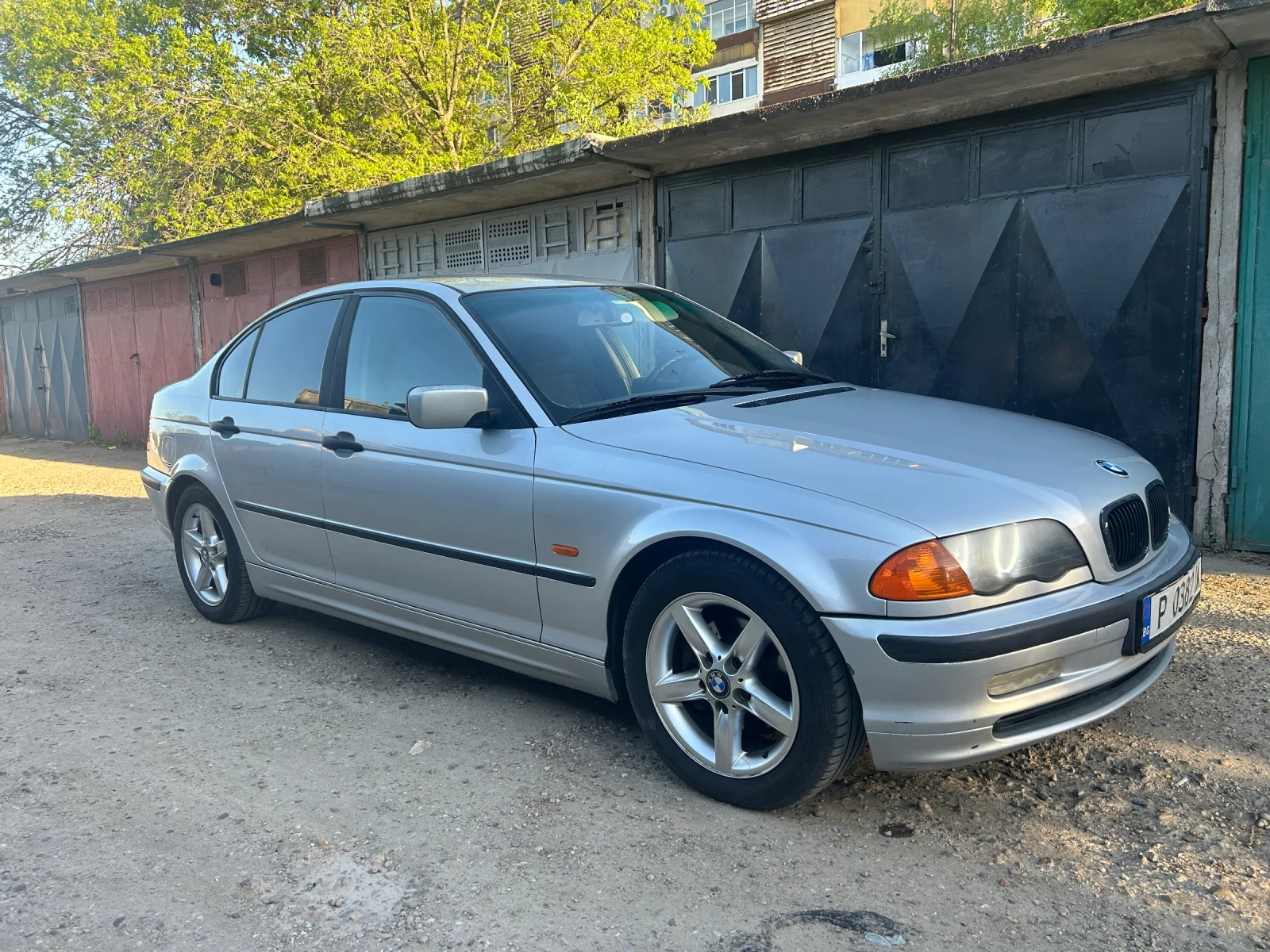 BMW 320