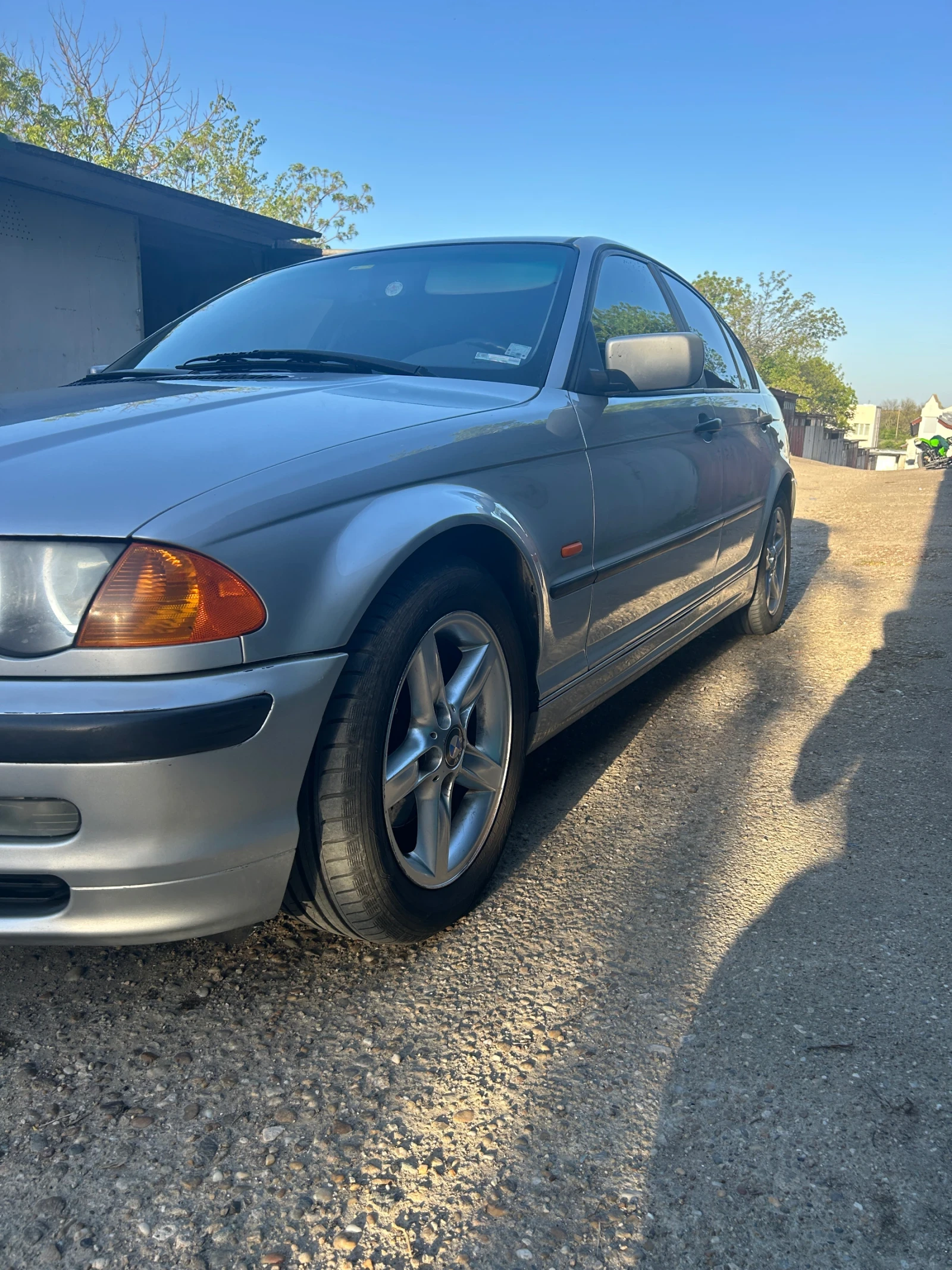 BMW 320, снимка 4 - Автомобили и джипове - 54642388