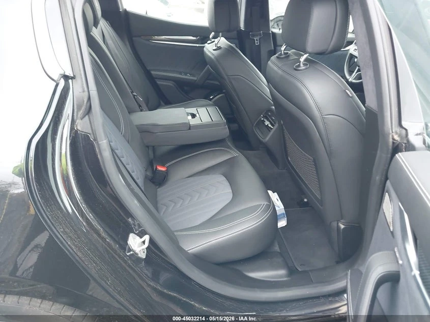 Maserati Ghibli 3.0l S Q4 Granlusso, снимка 8 - Автомобили и джипове - 54964857