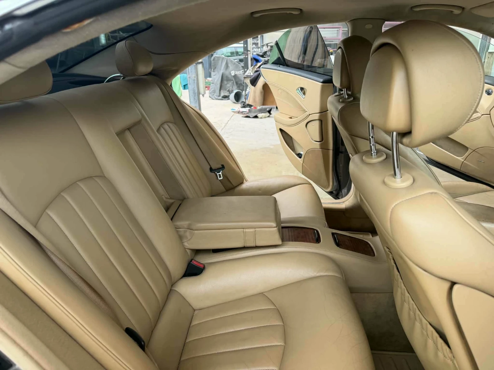 Mercedes-Benz CLS 320, снимка 7 - Автомобили и джипове - 55659271