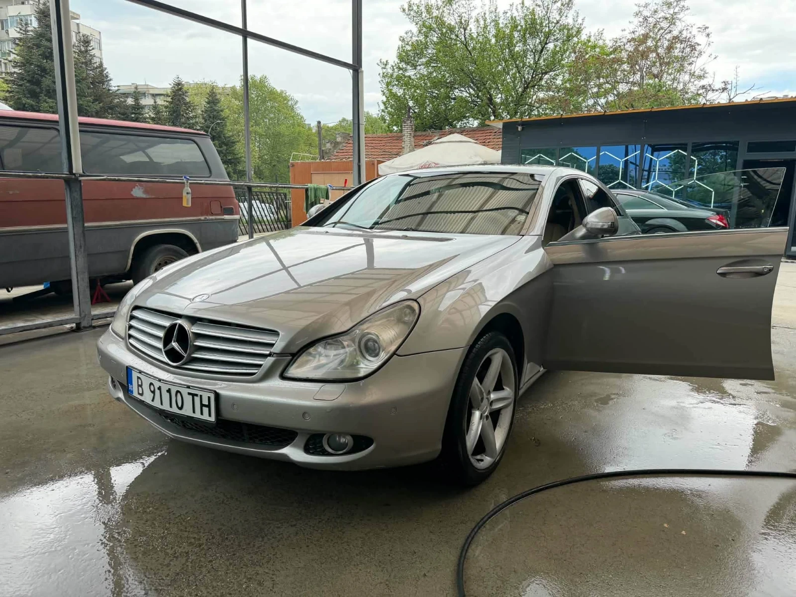 Mercedes-Benz CLS 320, снимка 2 - Автомобили и джипове - 55659271