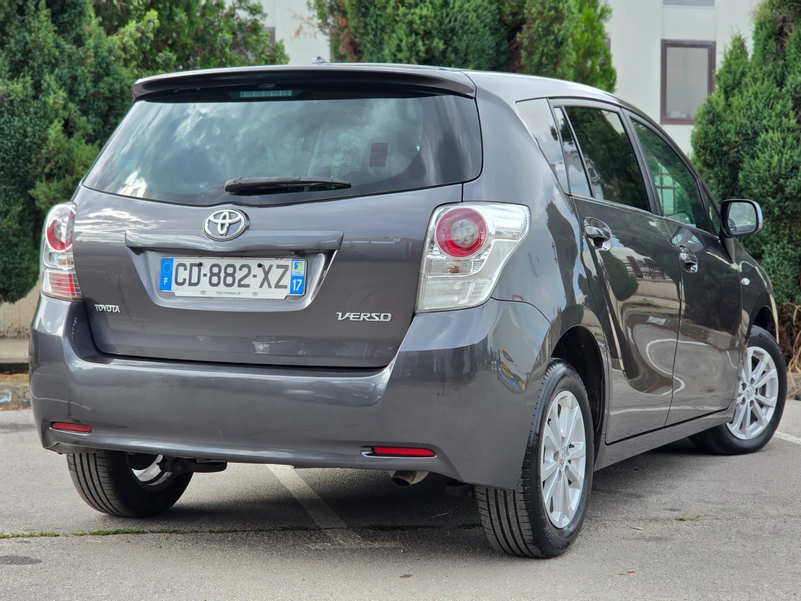 Toyota Verso 2.0D4D 126hp * NAVI * КАМЕРА * 7 МЕСТЕН * ЛИЗИНГ *, снимка 6 - Автомобили и джипове - 55228284