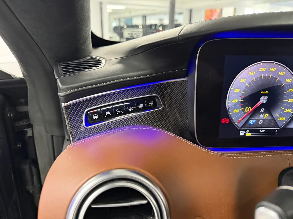 Mercedes-Benz S 560 4MATIC* NIGHTVISION* МАСАЖ* DISTR* FULL* ФИКС ЦЕНА, снимка 13 - Автомобили и джипове - 55395717