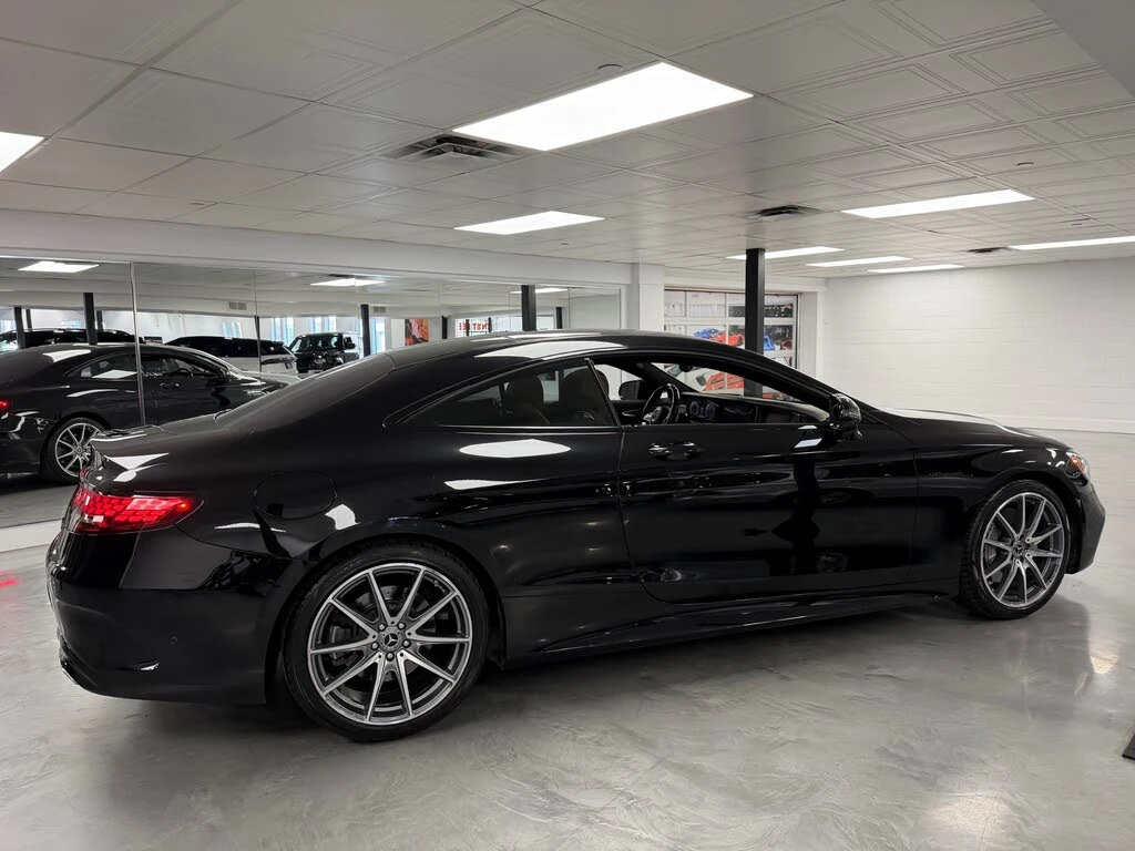 Mercedes-Benz S 560 4MATIC* NIGHTVISION* МАСАЖ* DISTR* FULL* ФИКС ЦЕНА, снимка 2 - Автомобили и джипове - 55395717