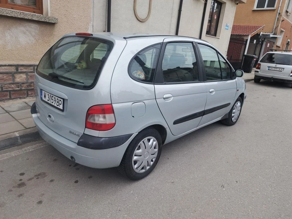 Renault Scenic, снимка 3 - Автомобили и джипове - 55485761