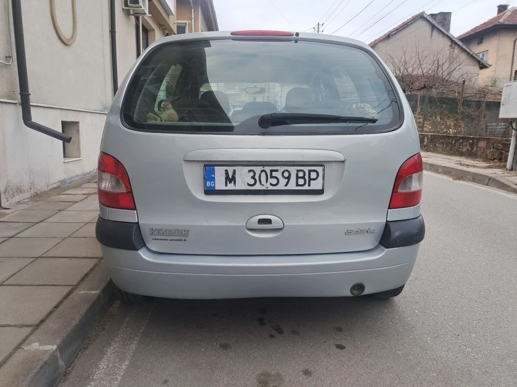 Renault Scenic, снимка 8 - Автомобили и джипове - 55485761