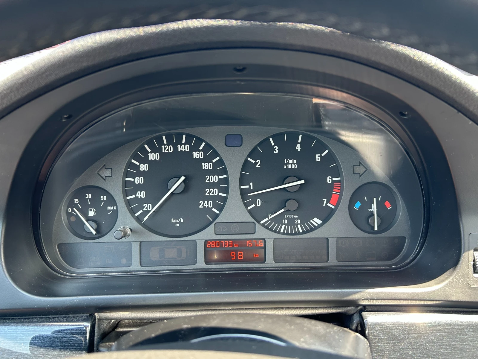 BMW 520 E39, снимка 11 - Автомобили и джипове - 55547262