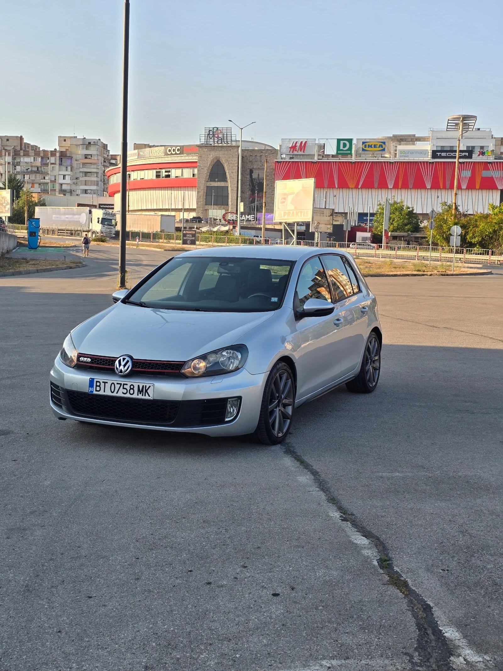 VW Golf GTD, снимка 3 - Автомобили и джипове - 55837556