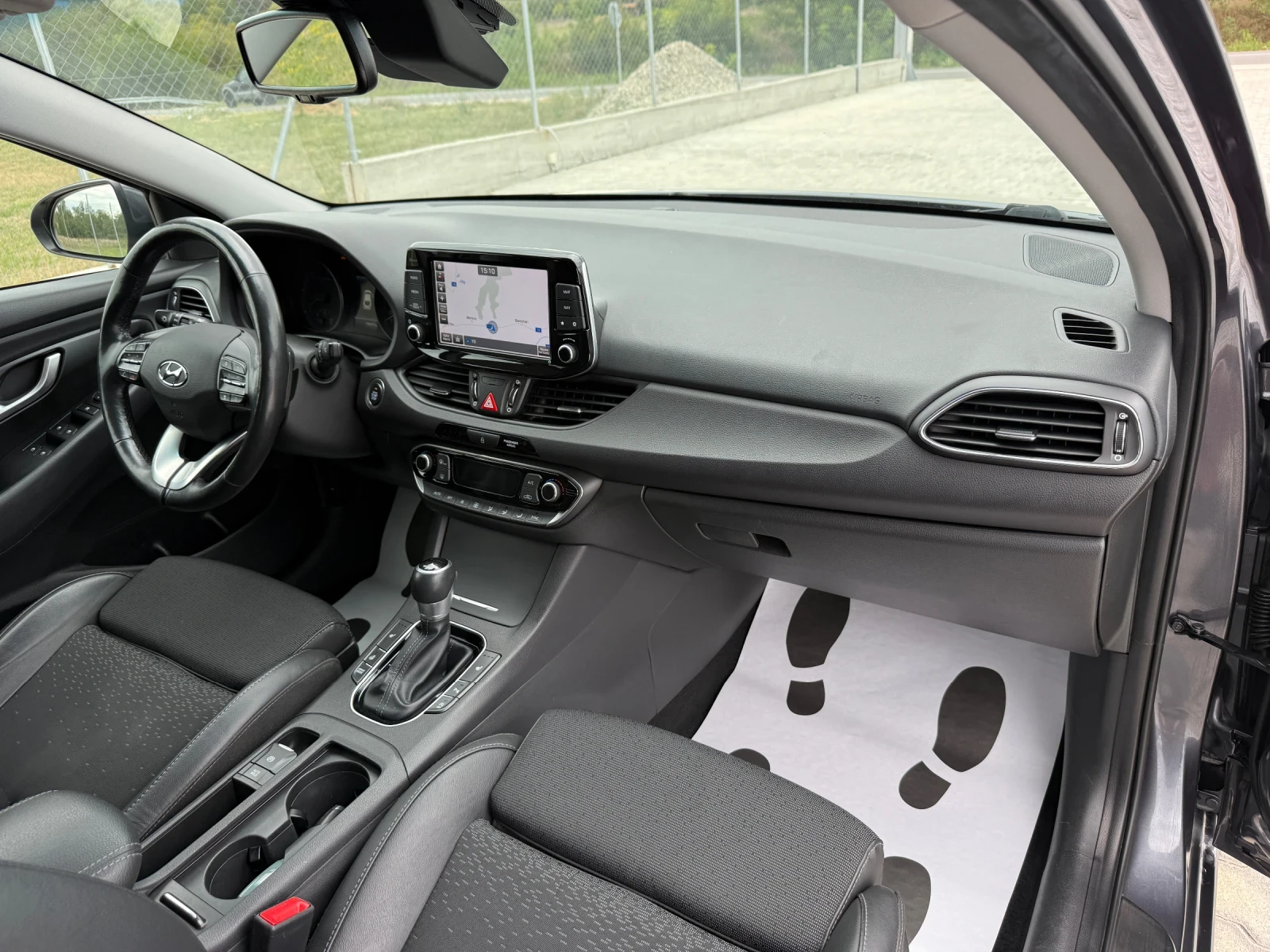 Hyundai I30 1.6CRDI FASTBACK, снимка 13 - Автомобили и джипове - 56166150