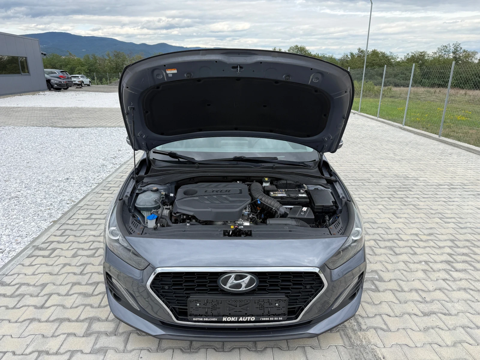 Hyundai I30 1.6CRDI FASTBACK, снимка 16 - Автомобили и джипове - 56166150