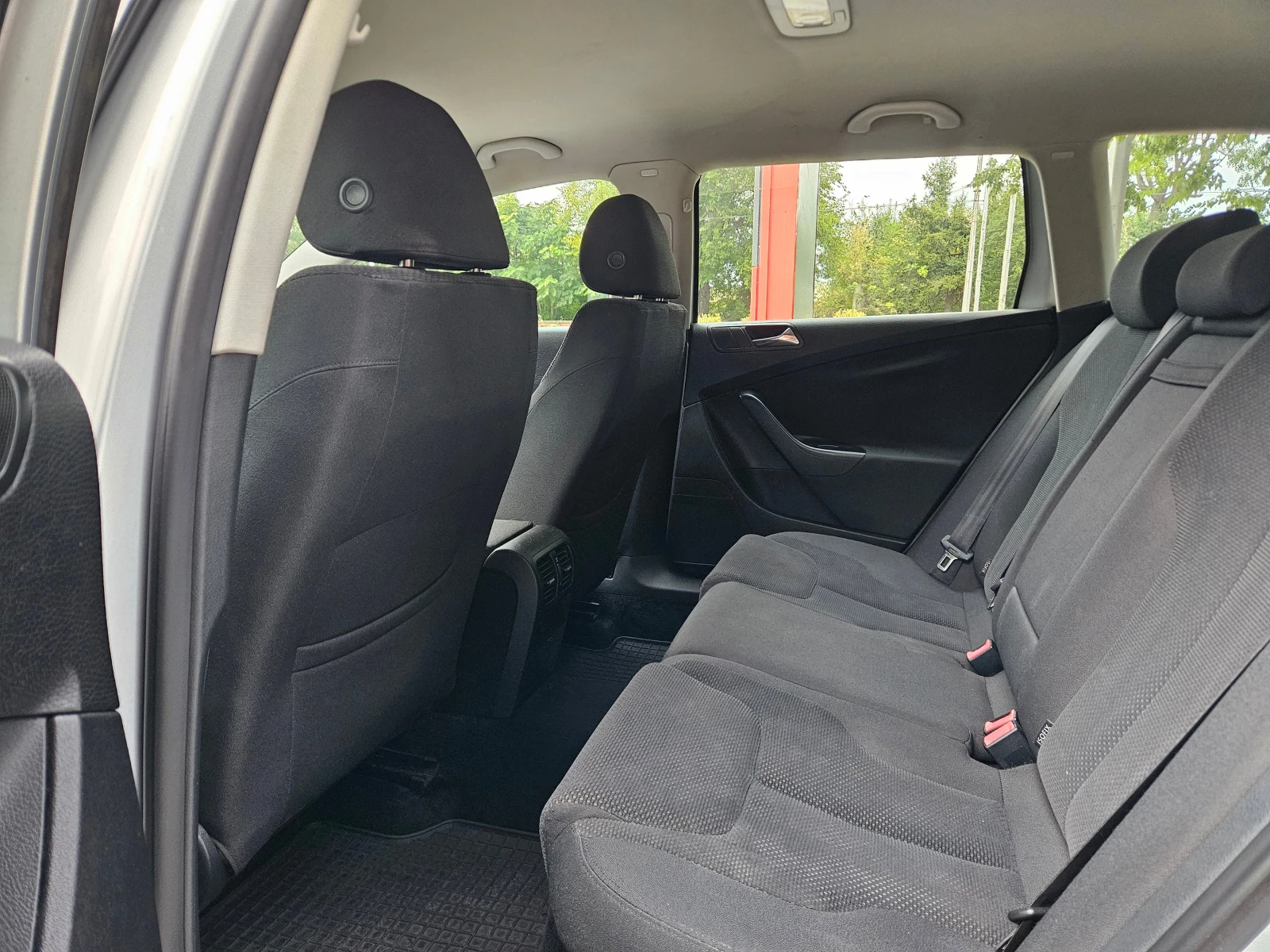 VW Passat 1.9, 105к.с., Перфектен!!!, снимка 9 - Автомобили и джипове - 56228139