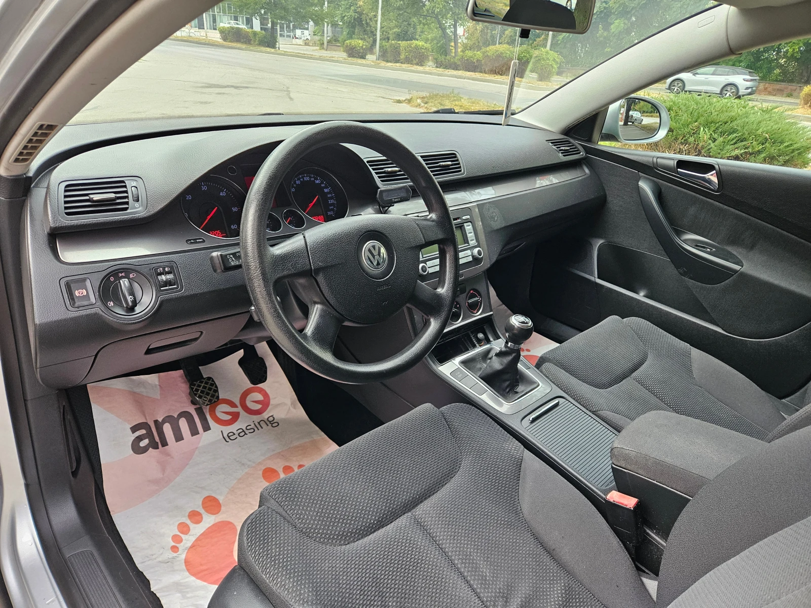 VW Passat 1.9, 105к.с., Перфектен!!!, снимка 10 - Автомобили и джипове - 56228139