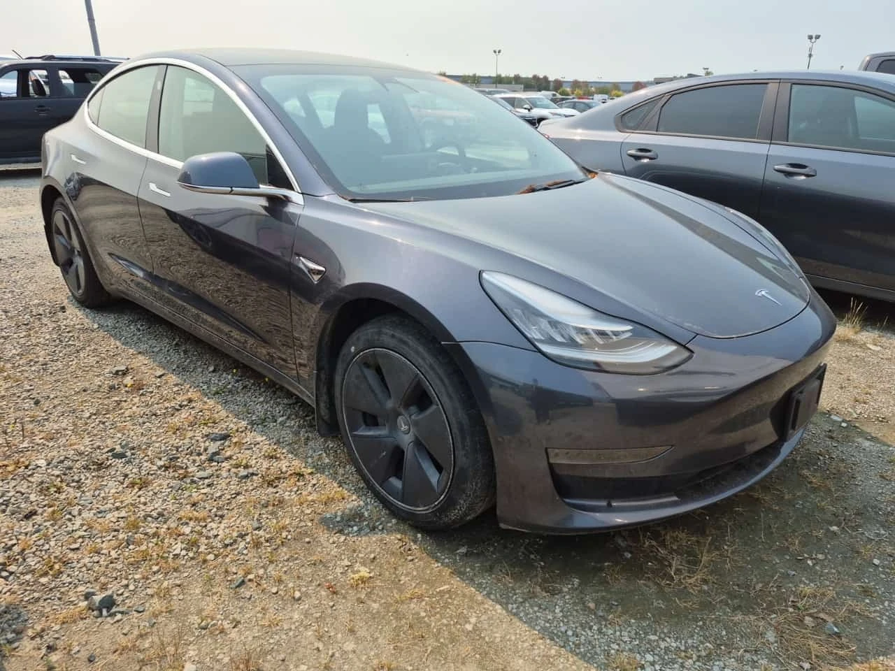 Tesla Model 3 * STANDARD RANGE PLUS * CARFAX * ФИНАНСИРАНЕ, снимка 2 - Автомобили и джипове - 56351185