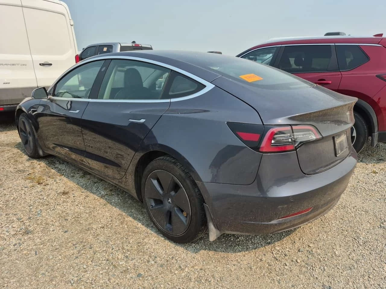 Tesla Model 3 * STANDARD RANGE PLUS * CARFAX * ФИНАНСИРАНЕ, снимка 4 - Автомобили и джипове - 56351185