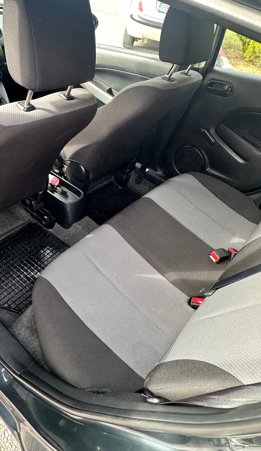 Mazda 2, снимка 8 - Автомобили и джипове - 56659638